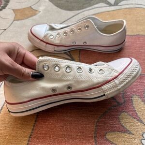 Converse All Stars Check Taylor Low Top Shoes. Size 8